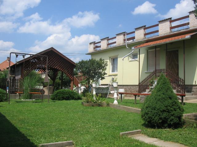 MátraderecskeKovacs Vendeghaz公寓 外观 照片